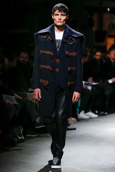 Look 4